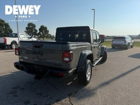 Used 2020 Jeep Gladiator Sport w/ Quick Order Package 24S AWD/4WD image 12