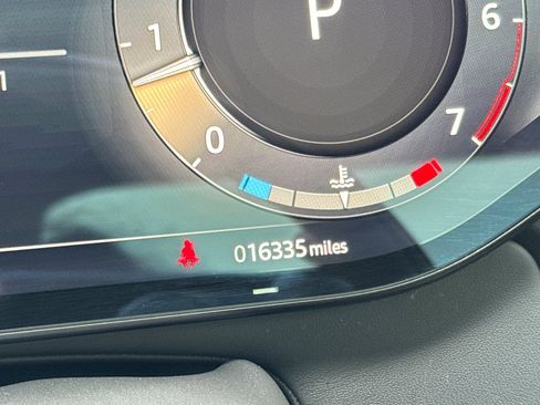 Certified 2023 Land Rover Range Rover SE image 31