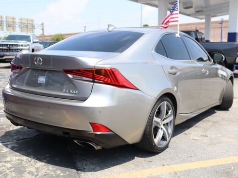 Used 2018 Lexus IS 300 w/ Premium Package RWD image 5