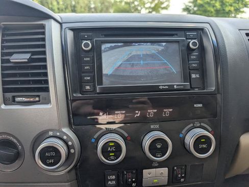 Used 2014 Toyota Sequoia Platinum AWD/4WD image 17