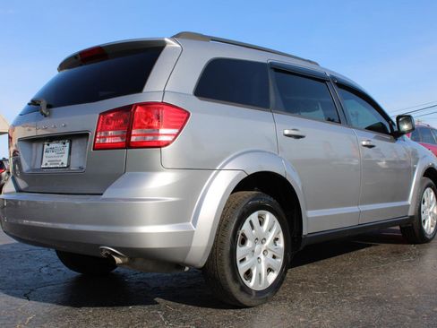 Used 2016 Dodge Journey SE w/ Flexible Seating Group image 4