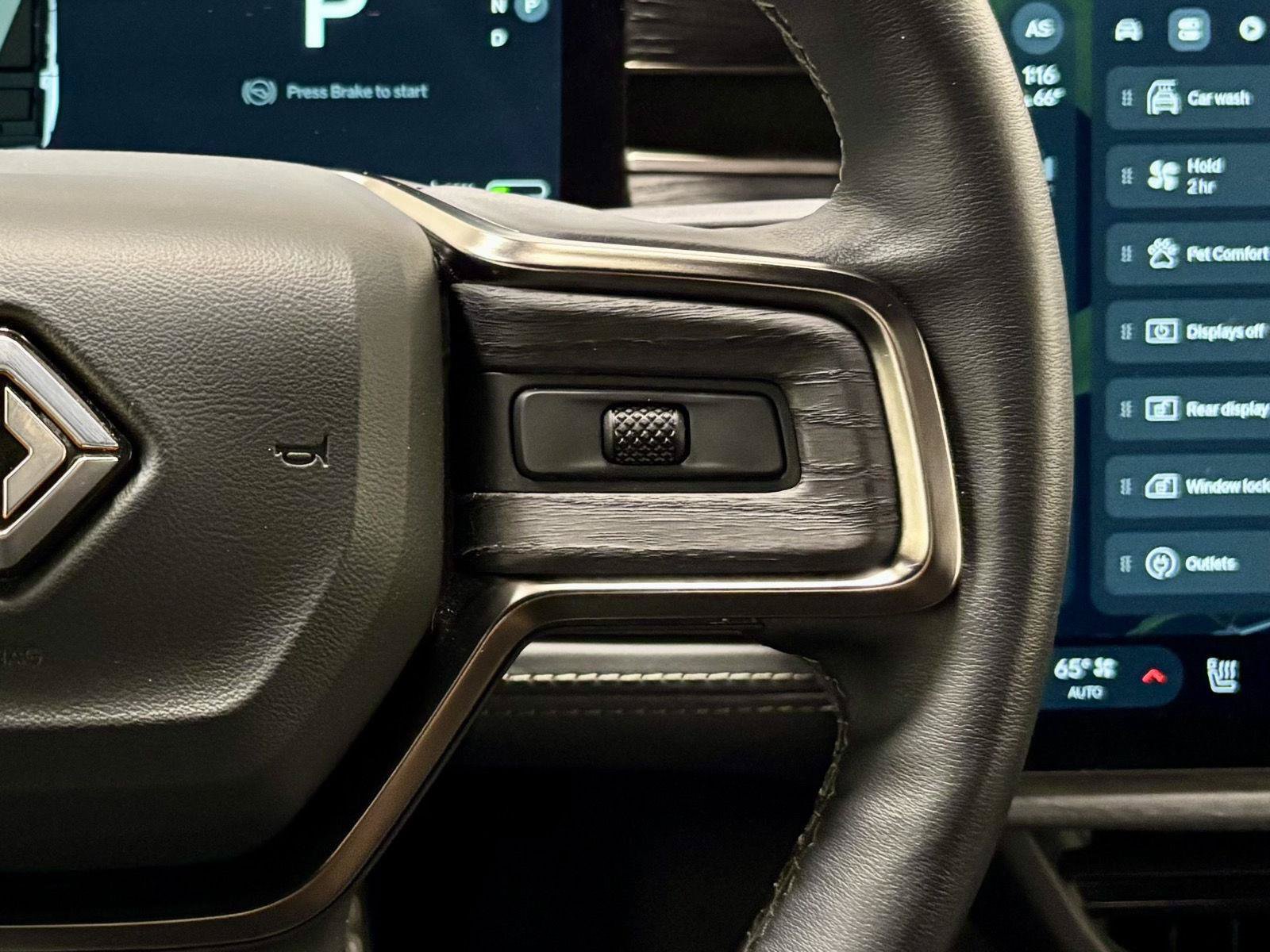 Used 2023 Rivian R1S Launch Edition Quad AWD/4WD image 32