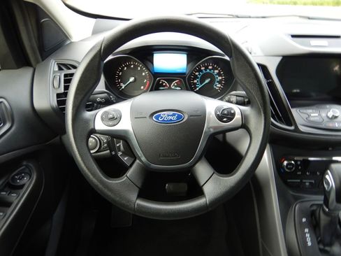 Used 2016 Ford Escape SE w/ Equipment Group 201A AWD/4WD image 13