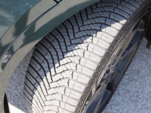 Used 2023 Genesis GV80 2.5T w/ Prestige Package image 25