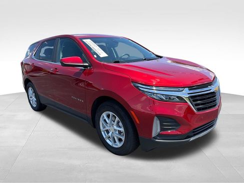 Used 2023 Chevrolet Equinox LT FWD image 9