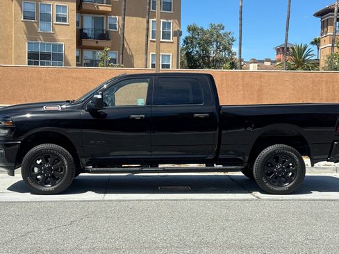 Used 2025 RAM 2500 Big Horn AWD/4WD image 7