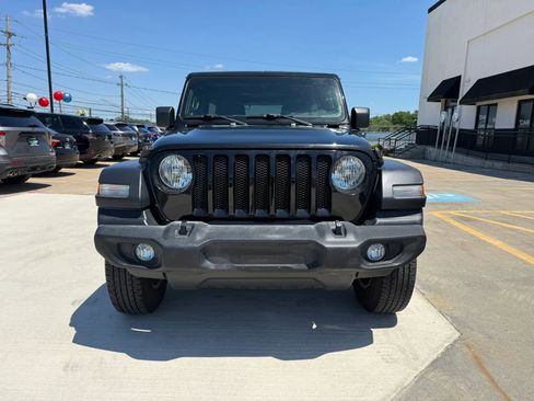 Used 2019 Jeep Wrangler Unlimited Sport S AWD/4WD image 5