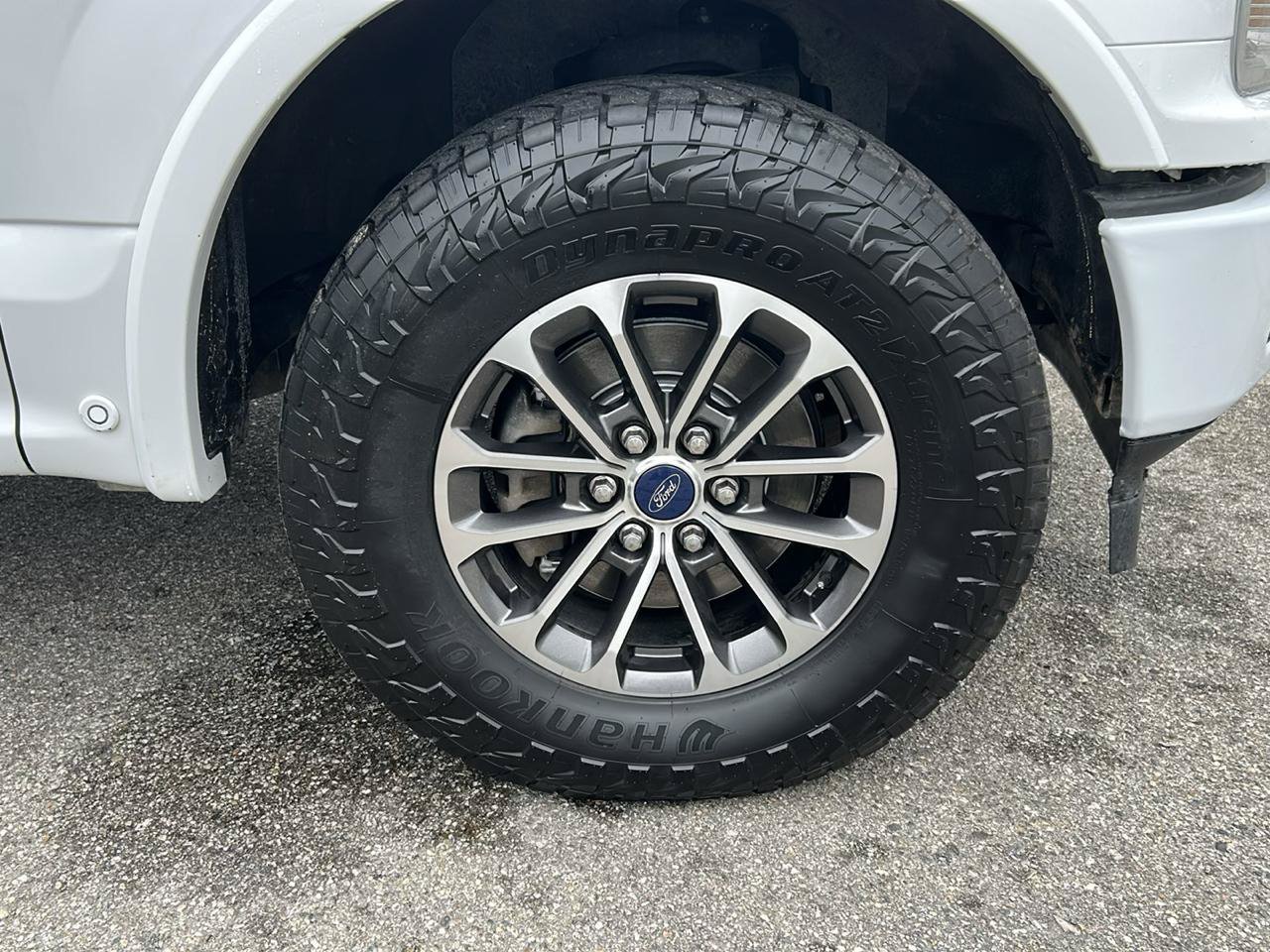 Used 2018 Ford F150 Lariat w/ Equipment Group 502A Luxury AWD/4WD image 34