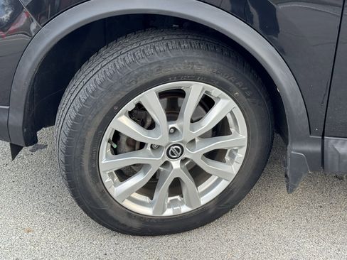 Certified 2021 Nissan Rogue Sport SV image 39