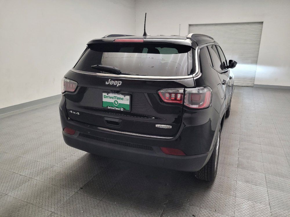 Used 2023 Jeep Compass Latitude AWD/4WD image 7