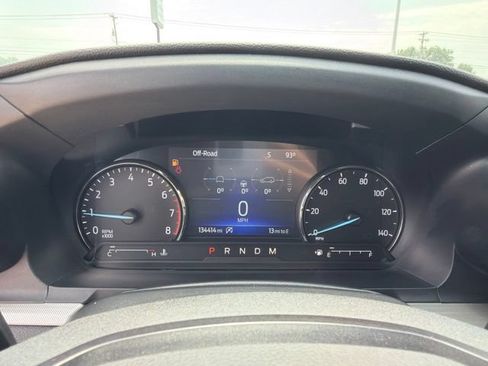 Used 2020 Ford Explorer XLT w/ Equipment Group 202A AWD/4WD image 20