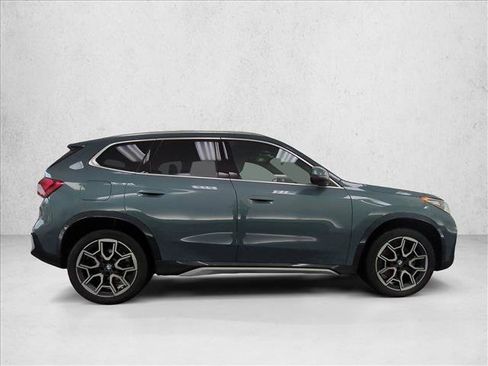 Used 2025 BMW X1 xDrive28i w/ Convenience Package AWD/4WD image 4