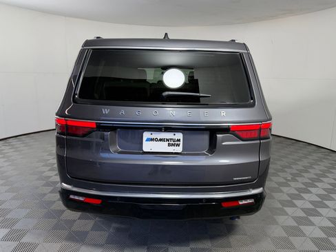 Used 2024 Jeep Wagoneer Series II w/ Convenience Group I AWD/4WD image 10
