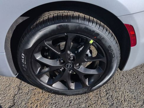 New 2026 Chrysler Pacifica Select image 6