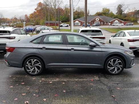 New 2026 Volkswagen Jetta SEL FWD image 2