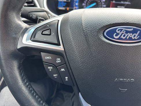 Used 2019 Ford Edge Titanium w/ Equipment Group 301A image 19