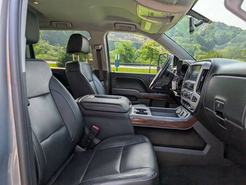 Used 2017 GMC Sierra 1500 SLT w/ SLT Premium Package AWD/4WD image 22