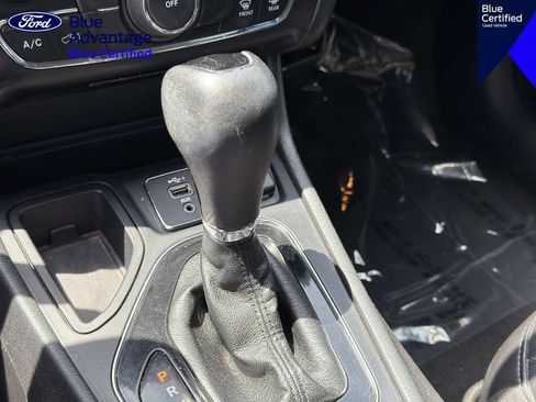 Used 2020 Jeep Cherokee Latitude Plus FWD image 26