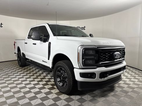 Used 2025 Ford F350 XL w/ STX Appearance Package AWD/4WD image 3