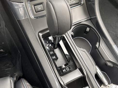 New 2026 Subaru Ascent Limited Bronze image 17