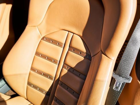 Used 2022 Ferrari F8 Tributo image 44