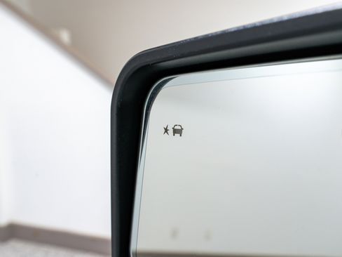 Used 2024 GMC Sierra 2500 AT4 w/ AT4 Premium Plus Package image 16