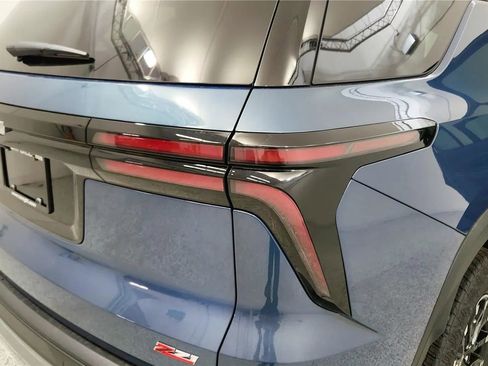 New 2026 Chevrolet Traverse Z71 w/ Driver Confidence Package AWD/4WD image 15