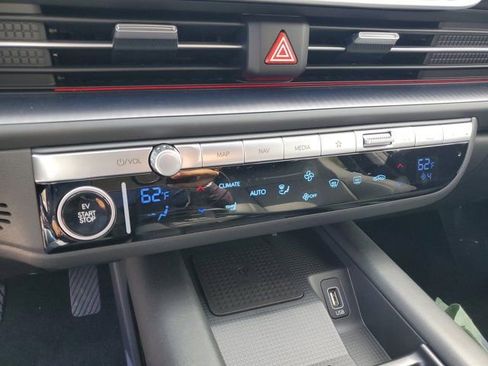 New 2025 Hyundai Ioniq 6 SEL image 17