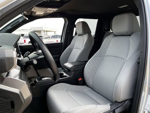 Used 2025 Toyota Tacoma SR5 image 22
