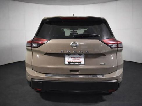 Used 2025 Nissan Rogue SV AWD/4WD image 5