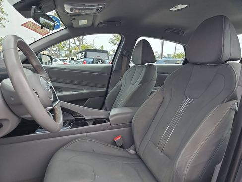 Used 2023 Hyundai Elantra SEL w/ Convenience Package FWD image 14