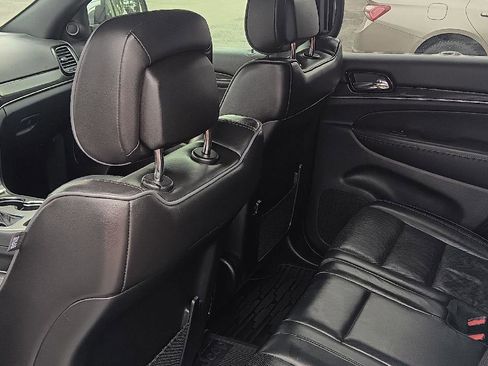 Used 2020 Jeep Grand Cherokee Overland image 6