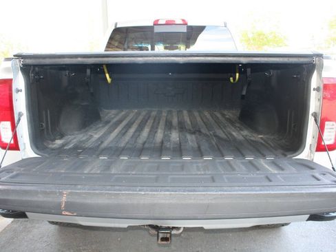 Used 2017 Chevrolet Silverado 1500 LTZ Z71 w/ Redline Edition AWD/4WD image 27