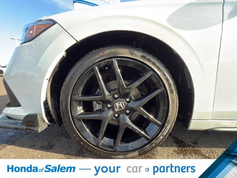 Used 2023 Honda Civic Sport image 8