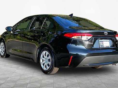 Used 2022 Toyota Corolla LE FWD image 12