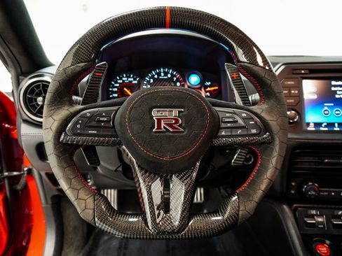 Used 2017 Nissan GT-R Premium AWD/4WD image 23