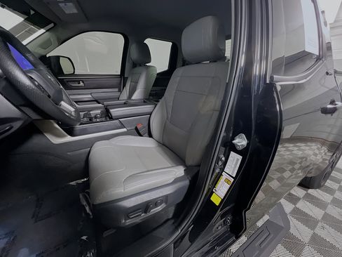 Used 2022 Toyota Tundra SR5 image 15