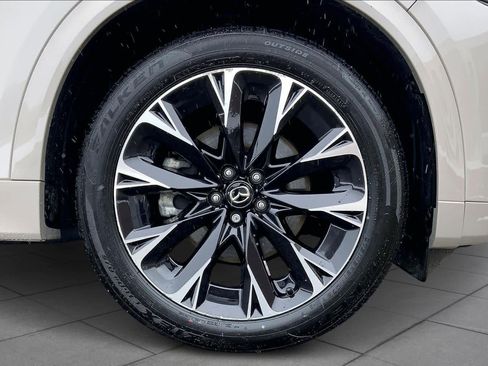 Used 2024 MAZDA CX-90 3.3 Turbo S w/ Premium Package image 11