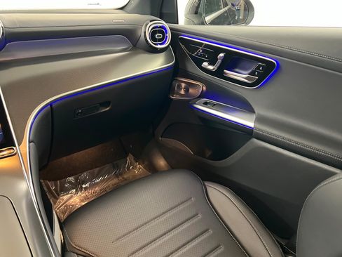 New 2026 Mercedes-Benz GLC 300 GLC 300 image 10