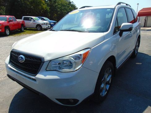 Used 2016 Subaru Forester 2.5i Touring AWD/4WD image 4