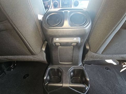 Used 2022 Jeep Wrangler Unlimited Sport AWD/4WD image 24