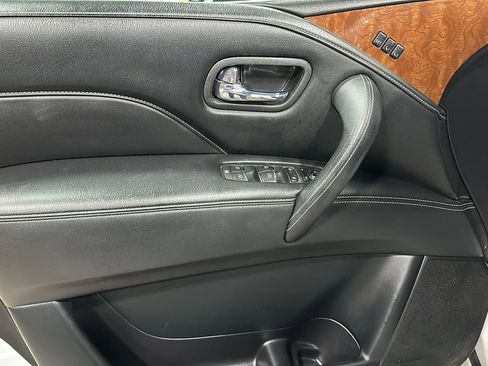 Used 2019 INFINITI QX80 Luxe w/ 22" Wheel Package image 10