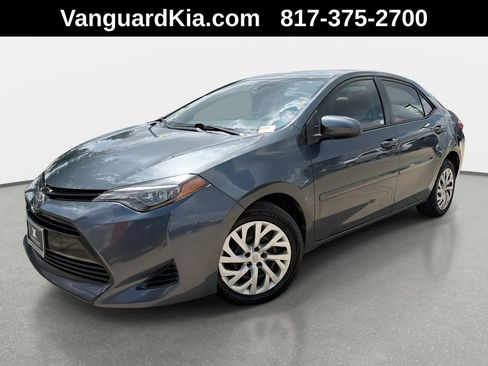 Used 2018 Toyota Corolla LE FWD image 1