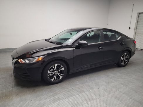 Used 2021 Nissan Sentra SV FWD image 2