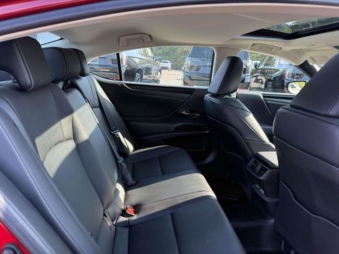 Used 2022 Lexus ES 350 w/ Premium Package image 13