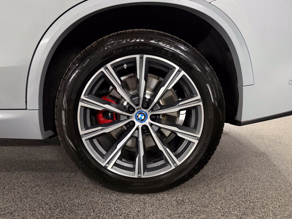Used 2024 BMW X5 xDrive50e w/ M Sport Package AWD/4WD image 14