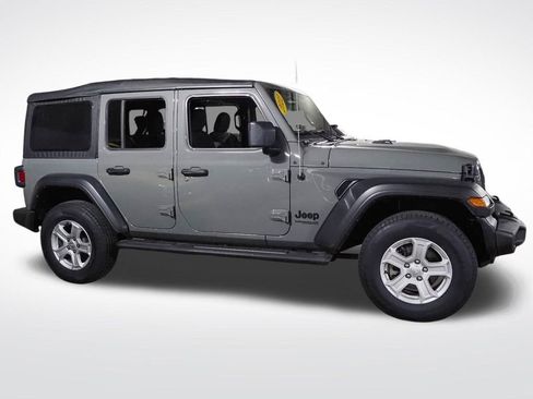 Used 2022 Jeep Wrangler Unlimited Sport image 5