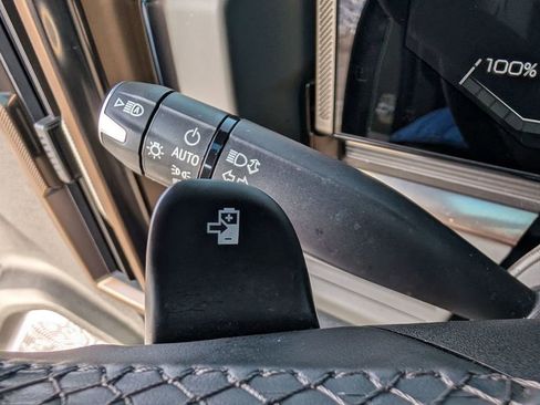 Used 2024 GMC Hummer EV 3X w/ LPO, Cargo Utility Package image 32