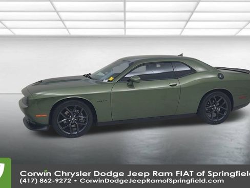 Used 2022 Dodge Challenger R/T image 8