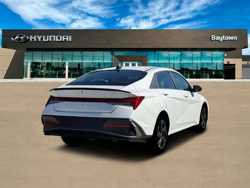 New 2026 Hyundai Elantra SEL Sport Premium w/ Cargo Package FWD image 7